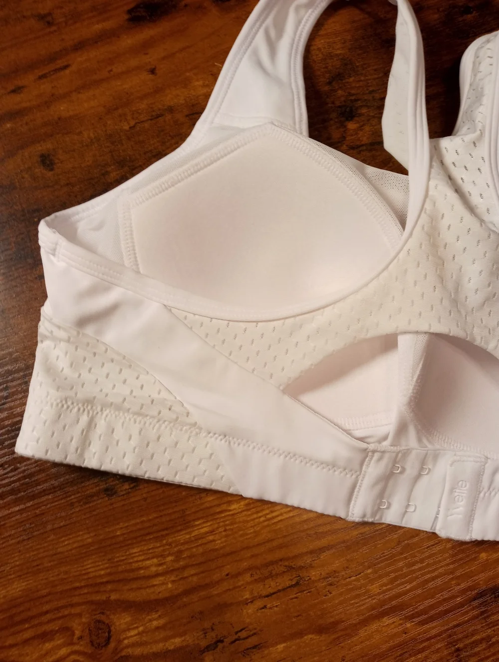 NWT Yvette Medium Gorgeous Padded Wirefree White With Color Accents Sports Bra - Picture 4 of 9